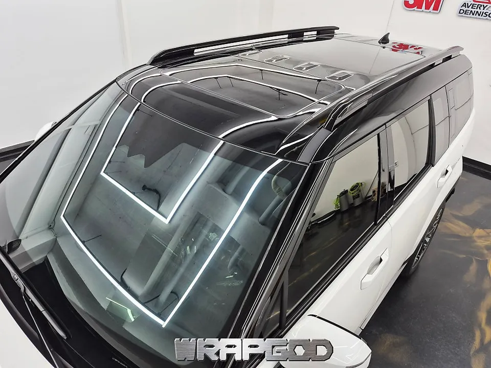 Hyundai Santa Fe MX5のカーラッピング事例|ブラックPPFルーフ 施工写真 2-2