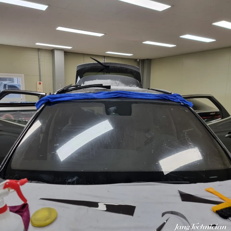 Genesis GV70 window tinting - Genesis GV70 Window Tinting Review: Blockforty Viva Film photo 5