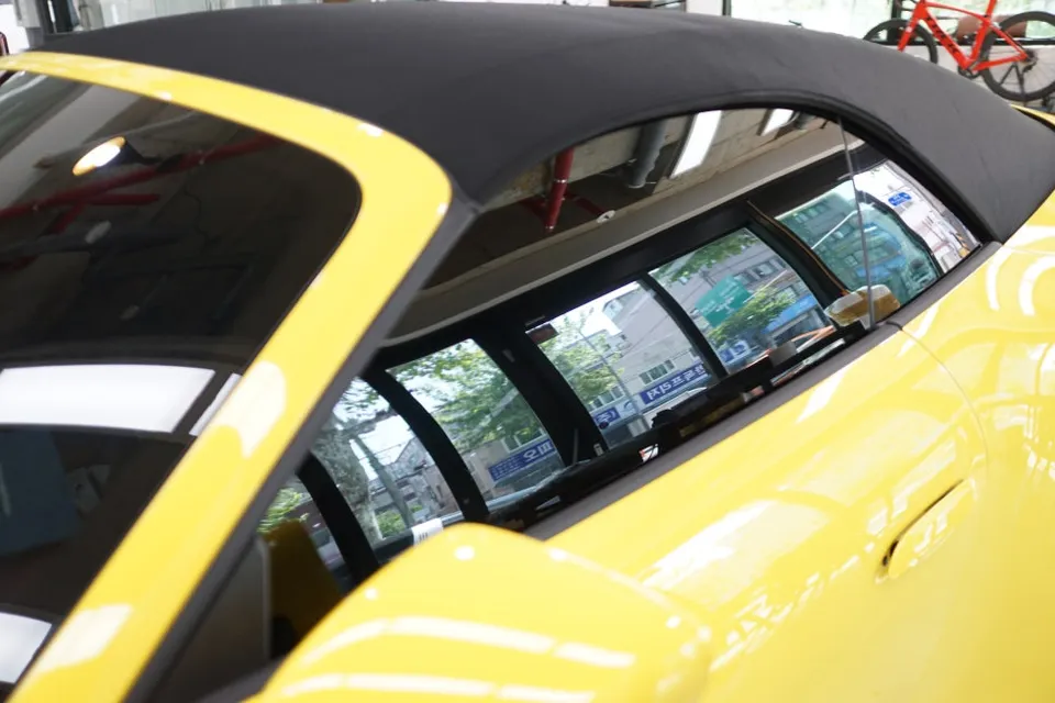 Porsche 911 Carrera dash cam - Porsche 911 Dash Cam Installation Review photo 5