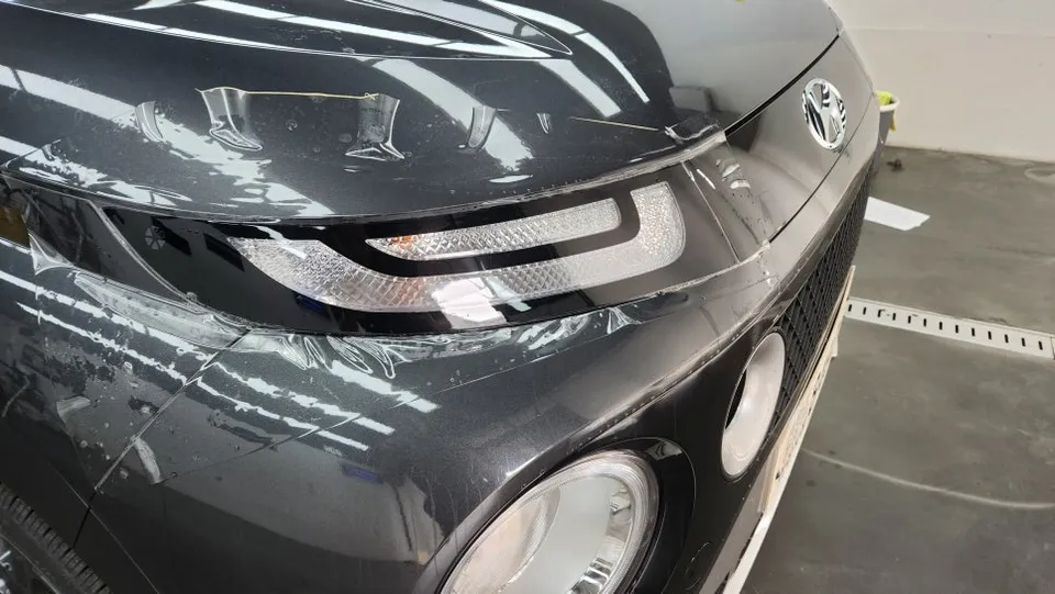 Hyundai Casperのカーラッピング事例|費用目安・仕上がり 施工写真 2-1