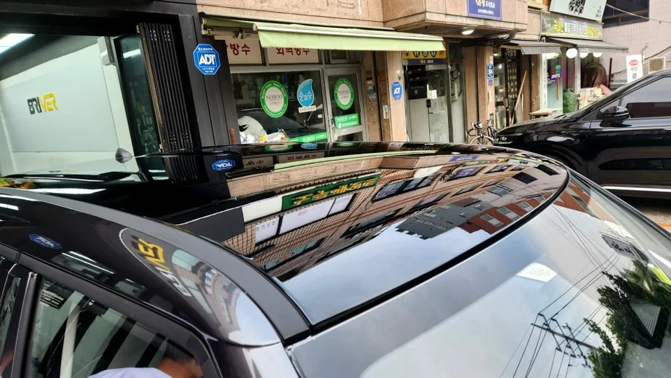 Hyundai Casperのカーラッピング事例|費用目安・仕上がり 施工写真 3-1