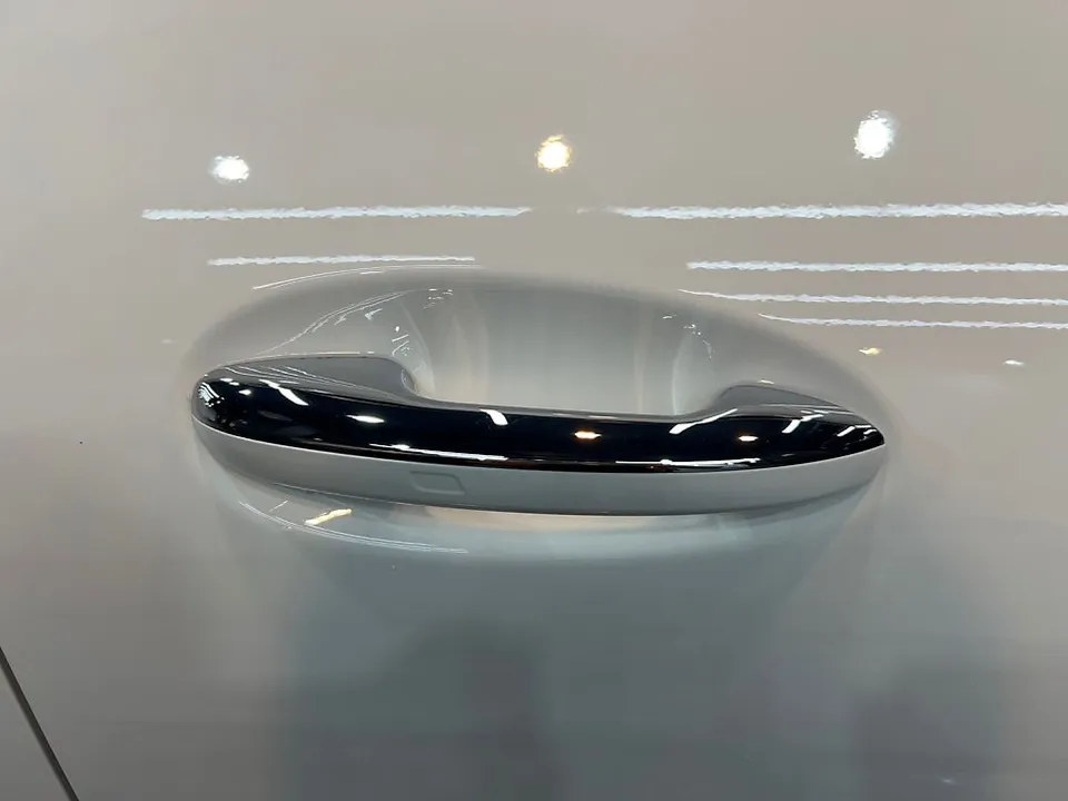 Mercedes-Benz GLCのPPF施工事例：費用目安と仕上がり 施工写真 3-2