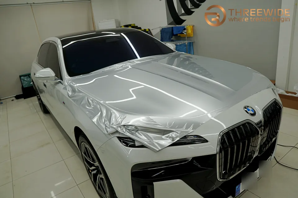 BMW i7のカーラッピング事例 施工写真 4