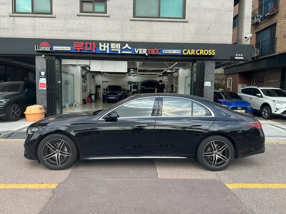 Mercedes-Benz Eクラス W214 PPF施工事例|費用目安・仕上がり 施工写真 2-1