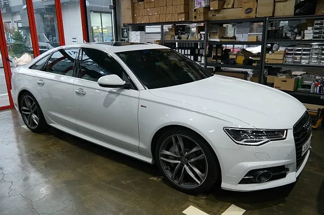 Audi A6 steering wheel review