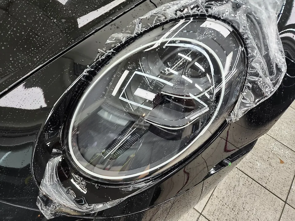 ポルシェ911のPPF施工事例|STEKダイノシールド 施工写真 3-2