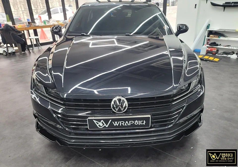 Volkswagen Arteonのカーラッピング事例 施工写真 2-2