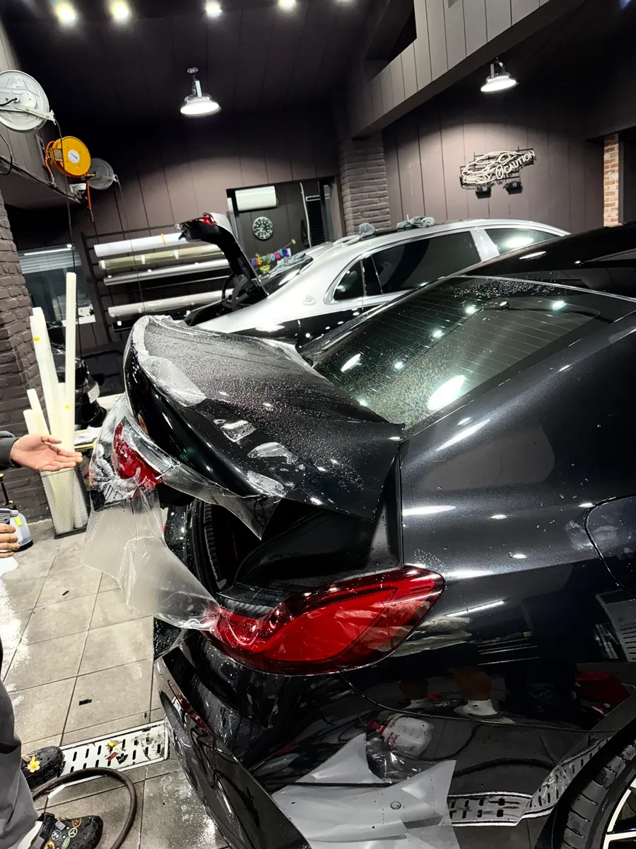 BMW 8 SeriesのPPF施工事例|費用目安と仕上がり 施工写真 1-2