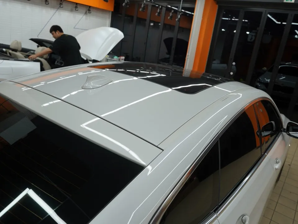BMW 5 Seriesのカーフィルム施工事例|費用目安・仕上がり 施工写真 3-2