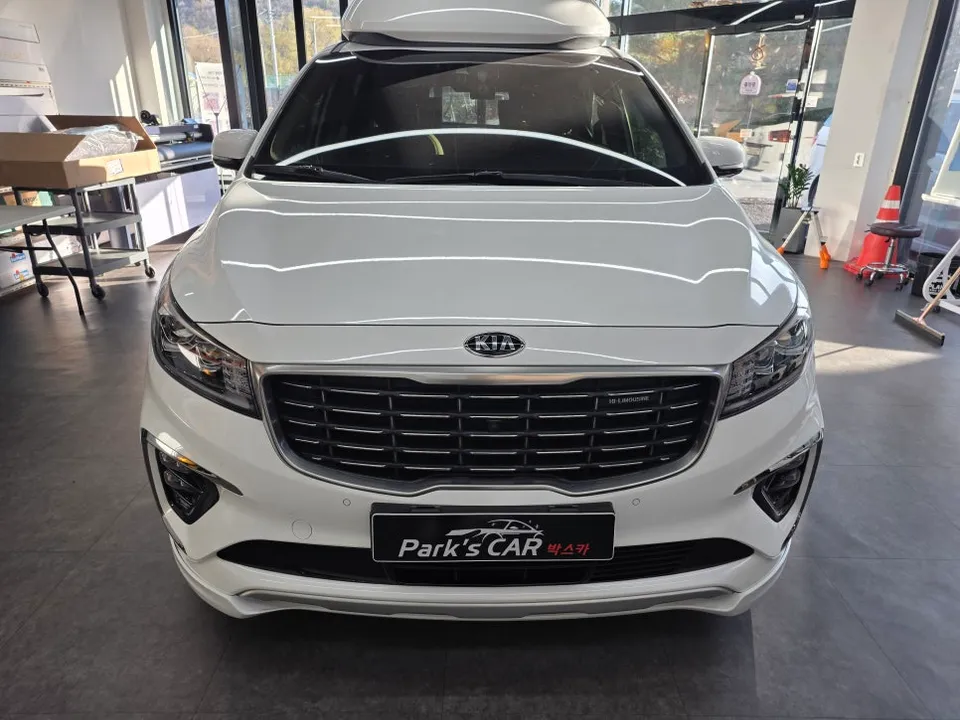Kia Carnival Window Tinting Review — Enhanced Comfort & Style