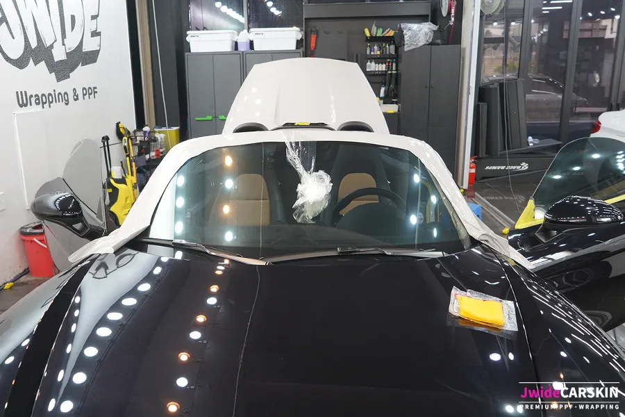 ポルシェ 718 Boxsterのカーラッピング事例｜費用目安・仕上がり 施工写真 4-2
