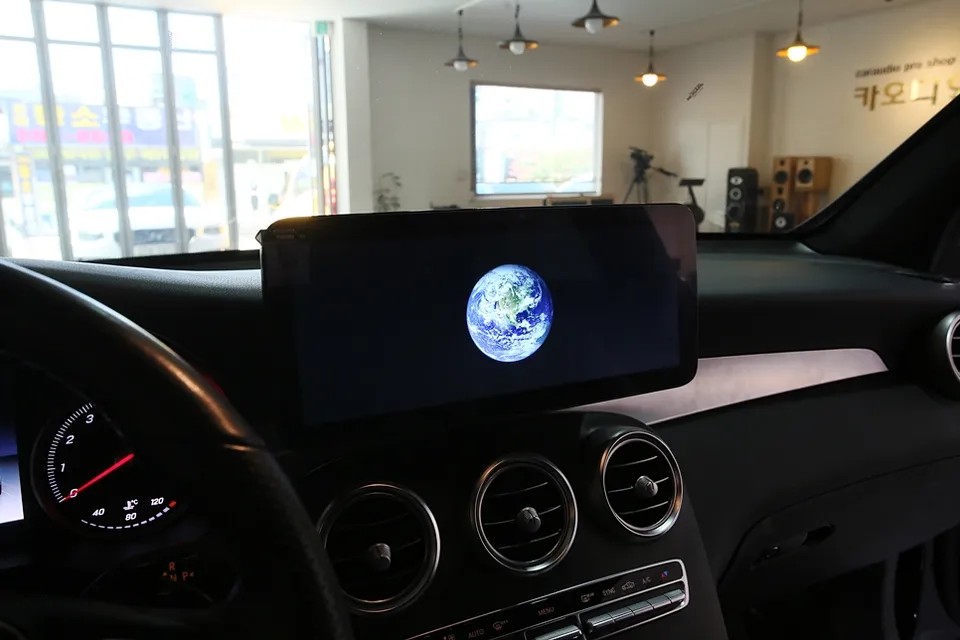 Mercedes-Benz GLC android head unit - Mercedes-Benz GLC CarPlay Retrofit Installation Review — Cost photo 3