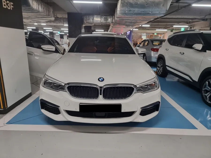 BMW 5 Series G30 PPF施工事例｜費用目安と仕上がり 施工写真 1-1