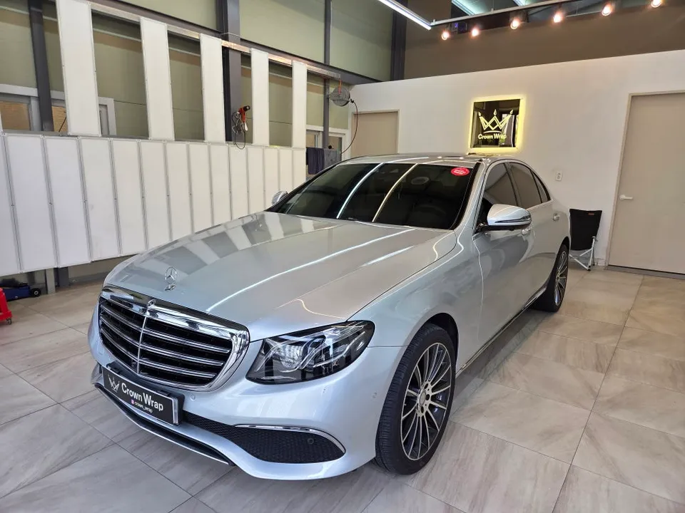 Mercedes-Benz Eクラス PPF施工事例|韓国での実例 施工写真 2-1