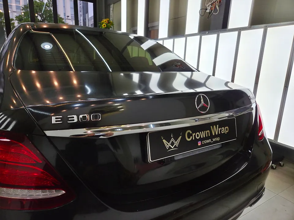 Mercedes-Benz Eクラス PPF施工事例|韓国での実例 施工写真 3-2