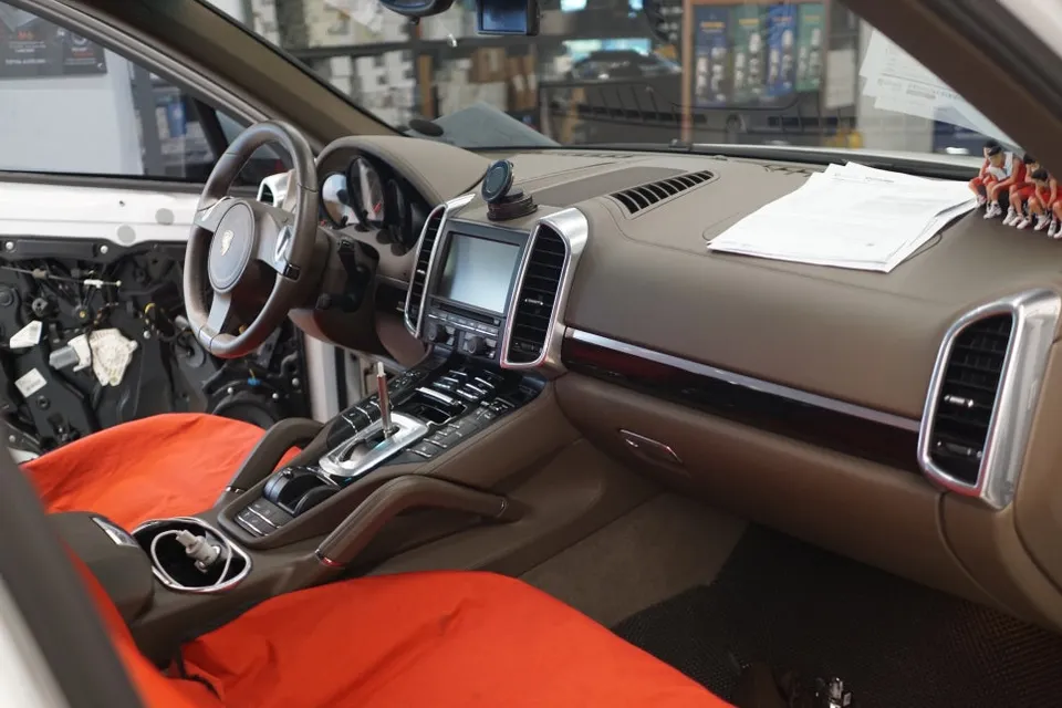 Porsche Cayenne 958 OEM Options Upgrade Review