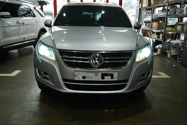 Volkswagen Tiguan lighting upgrade - Volkswagen Tiguan Headlight Bulb Replacement Review photo 4
