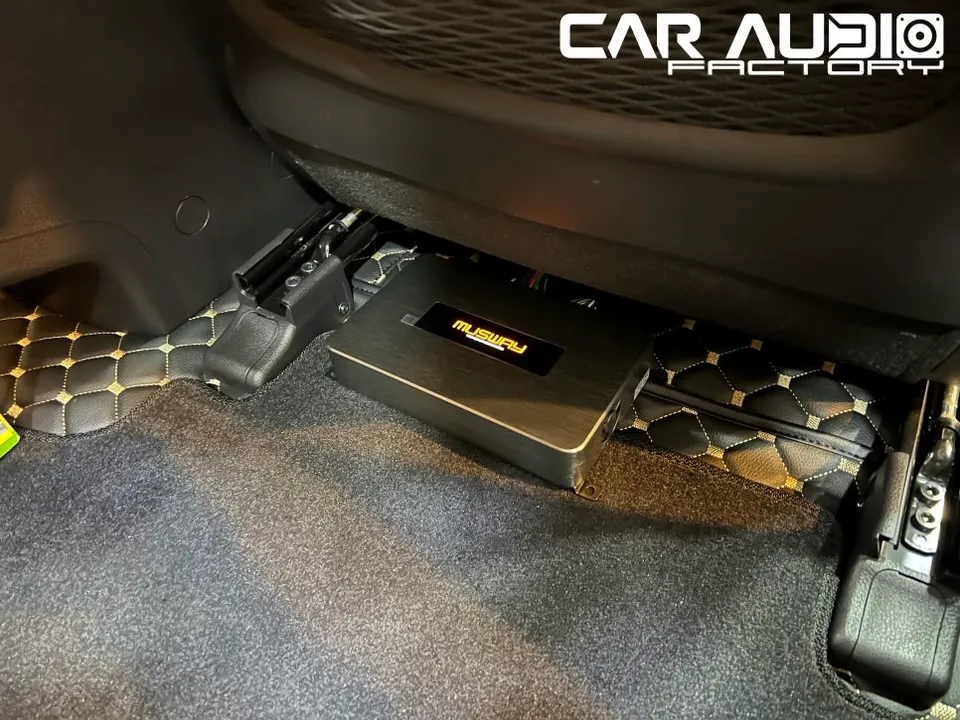Kia Carnivalのカーオーディオ施工事例 施工写真 1-2