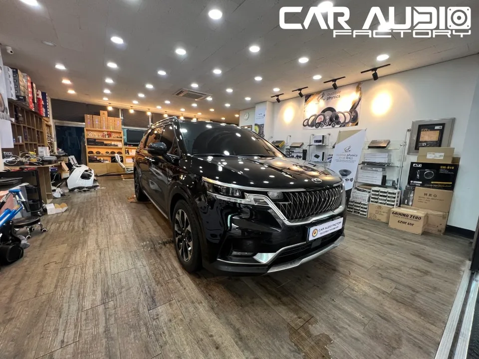 Kia Carnivalのカーオーディオ施工事例 施工写真 4-2