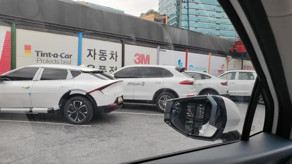 Kia Sportageのドラレコ取付事例｜費用目安・仕上がり 施工写真 3-2