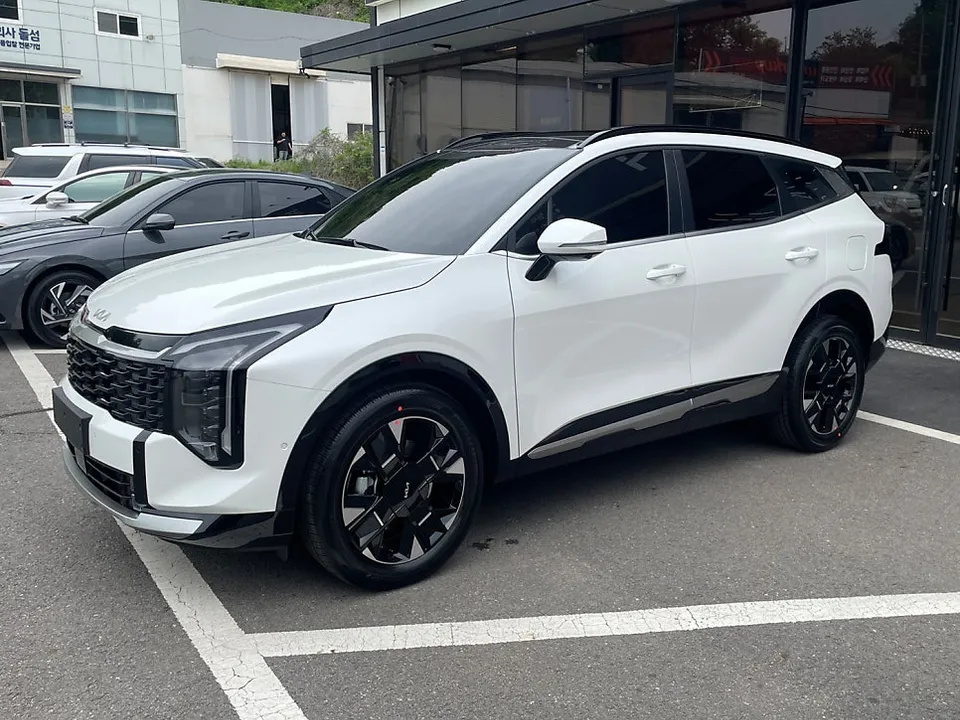 Kia Sportageのカーフィルム施工事例|断熱・スモークフィルム 施工写真 3-2