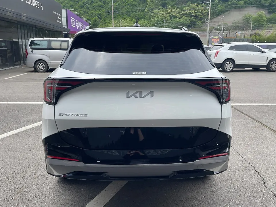Kia Sportageのカーフィルム施工事例|断熱・スモークフィルム 施工写真 2-3