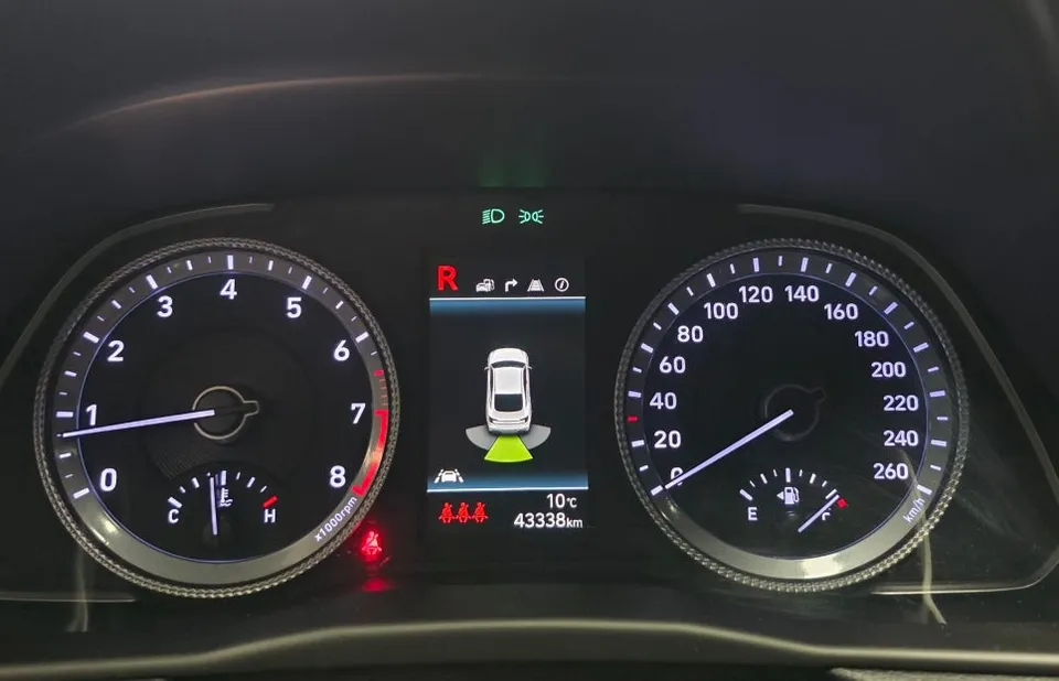 Hyundai Sonata DN8 oem options - Hyundai Sonata DN8 Front Sensors Review — Enhanced Safety photo 3