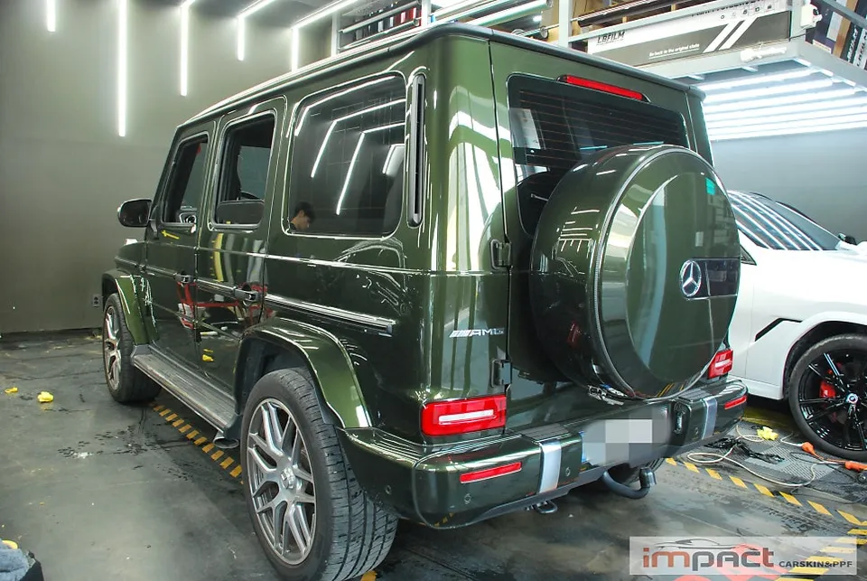 メルセデス・ベンツ G63 AMGのカーラッピング事例 施工写真 3-1