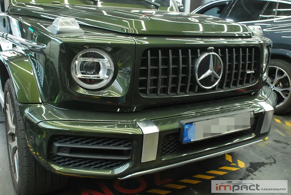 メルセデス・ベンツ G63 AMGのカーラッピング事例 施工写真 1-2