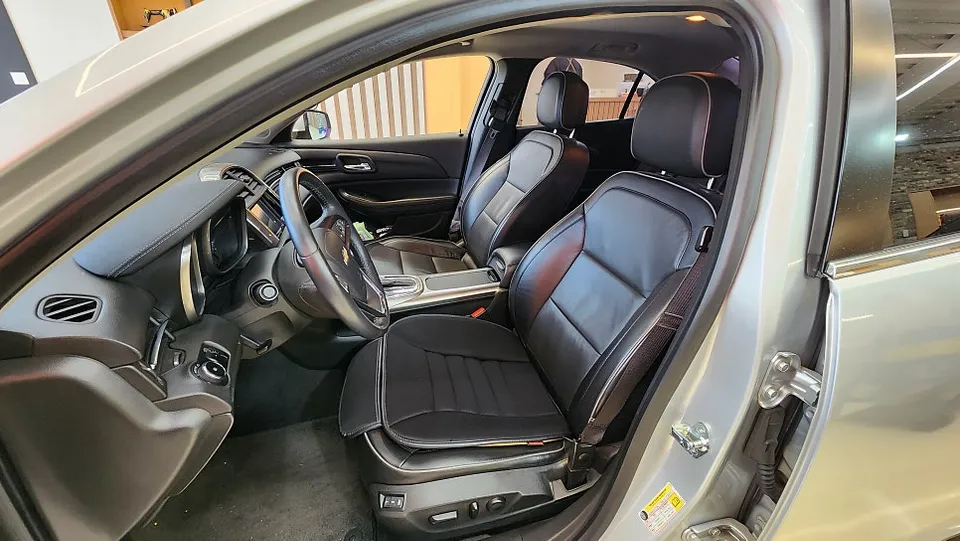 Chevrolet Malibu seat ventilation - Chevrolet Malibu Ventilated Seats Review — Cost & Comfort Upgrade photo 5