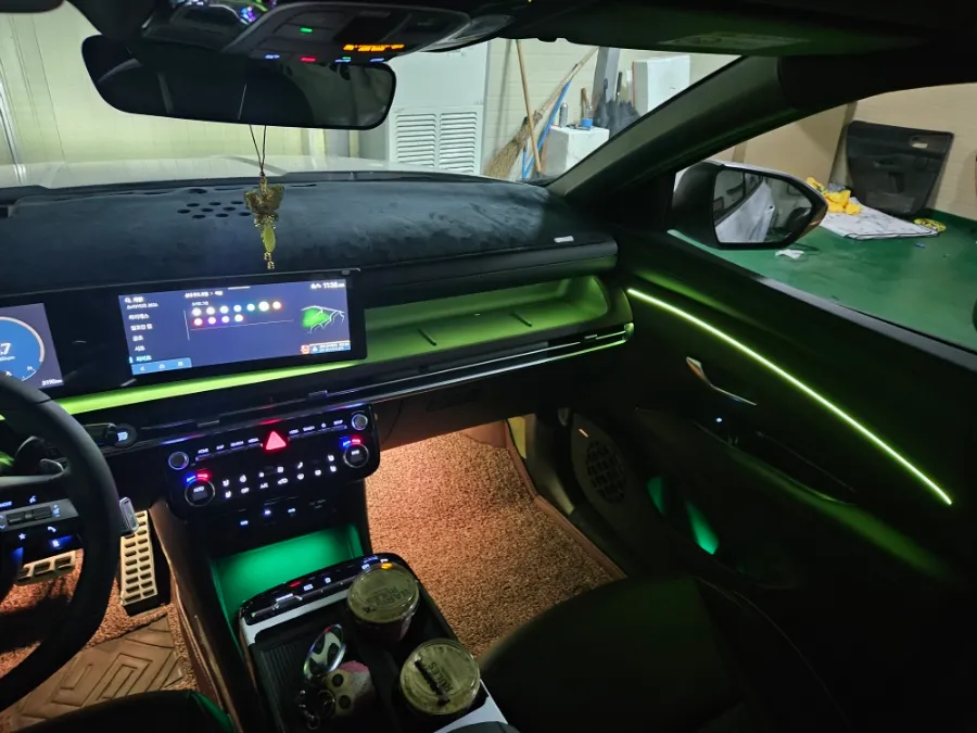 Hyundai Tucson NX4 ambient lighting - Hyundai Tucson NX4 Ambient Lighting Review: Cost & Results photo 3