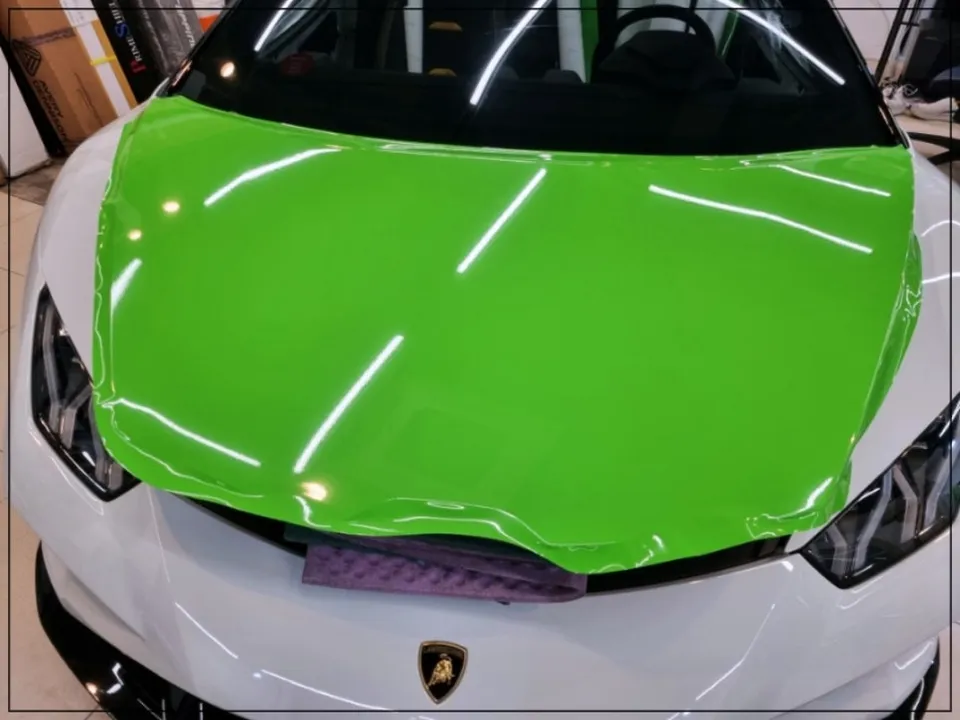 Lamborghiniのカーラッピング事例 施工写真 3-1