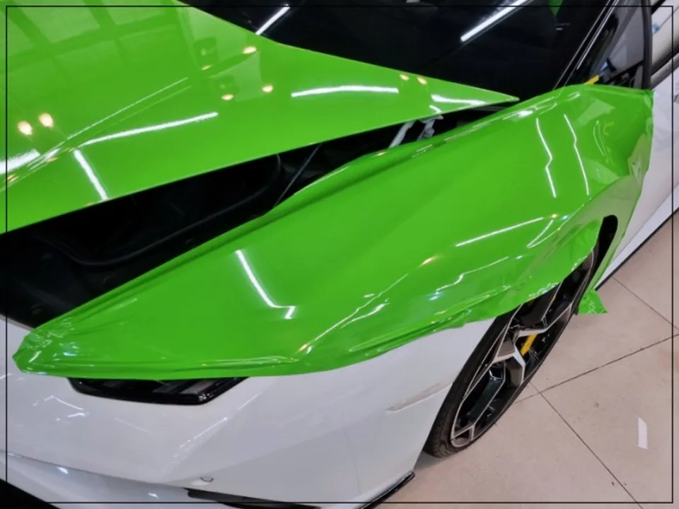 Lamborghiniのカーラッピング事例 施工写真 1-3