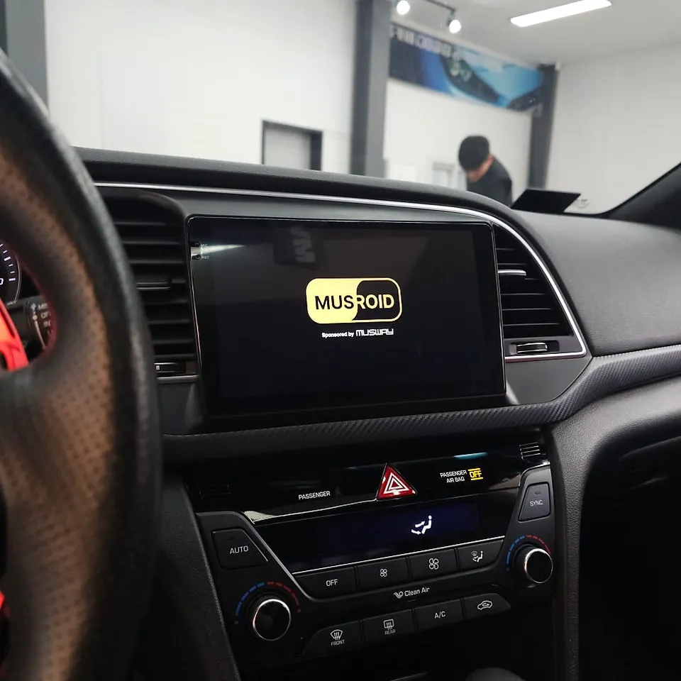 Hyundai ElantraのAndroid Auto・CarPlay取付事例 施工写真 1-3