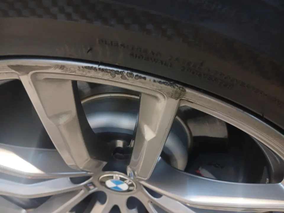 BMW 5 Series wheel repair - BMW 5 Series Wheel Repair & Painting Review photo 5