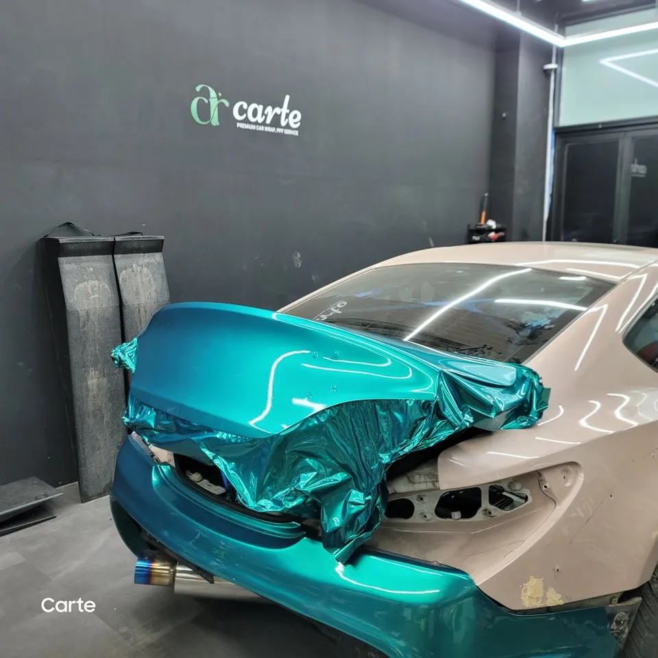 Hyundai Genesis Coupeのカーラッピング事例|費用目安・仕上がり 施工写真 3-2
