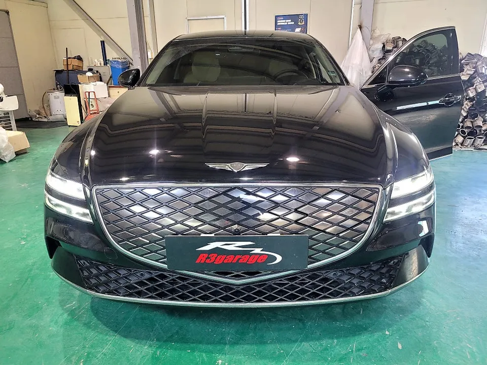 Genesis G80 EV Steering Wheel Customization Review