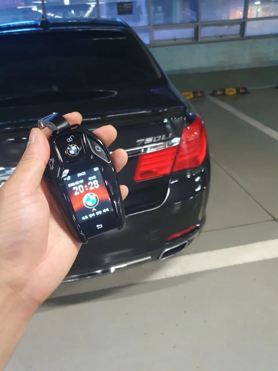 BMW X4 oem options - BMW X4 OEM Options Review: Black Edition Upgrade photo 3