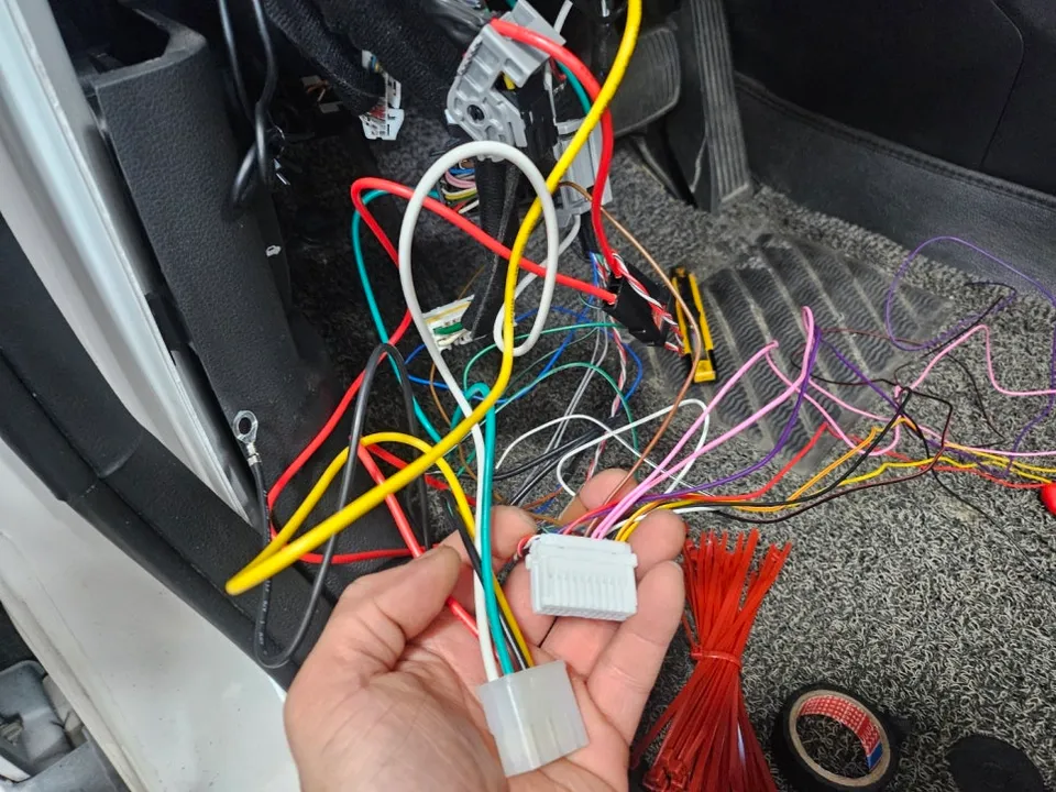 Hyundai Tucson oem options - Hyundai Tucson Oem Options Installation Review — Cost photo 5