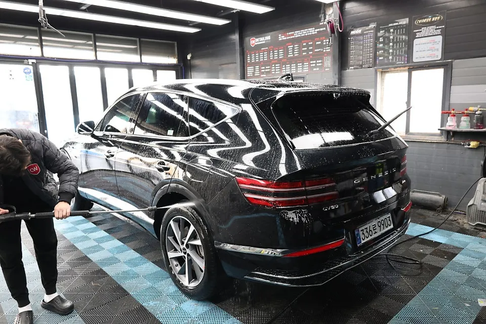 Genesis GV80のガラスコーティング事例|費用目安と仕上がり 施工写真 3-2