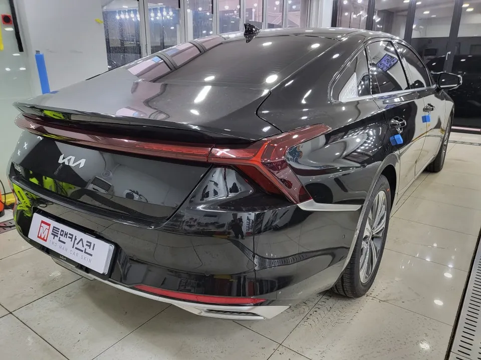 Kia K8のカーラッピング事例|クローム除去とPPF施工 施工写真 2-2