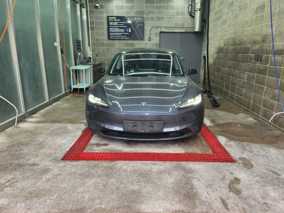 Tesla Model 3 PPF施工事例|費用目安・仕上がり 施工写真 3-2