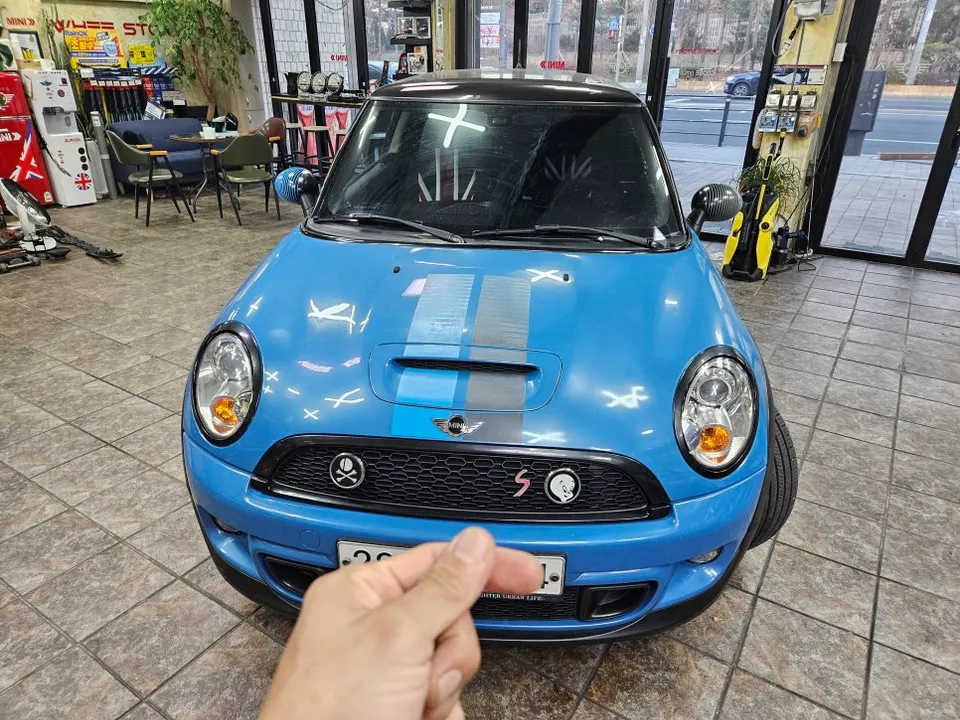 BMW MINI Cooper lighting upgrade installation result
