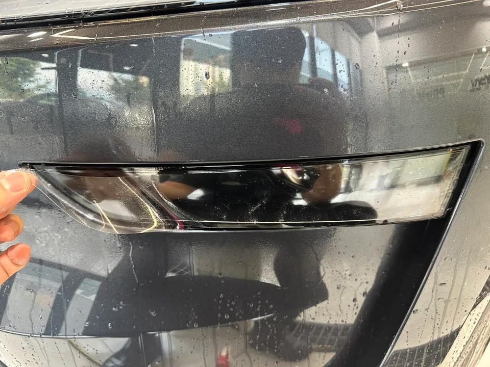 Tesla Model Y PPF施工事例|費用目安と仕上がり 施工写真 3-2