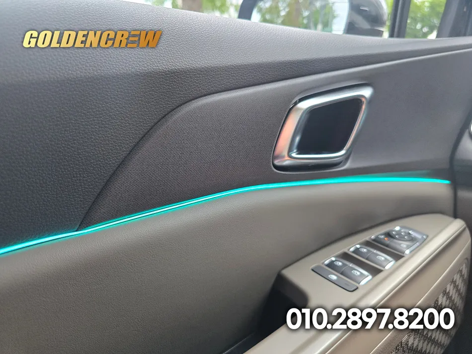 Kia Carnival Hi-Limousine Ambient Lighting Review photo 2