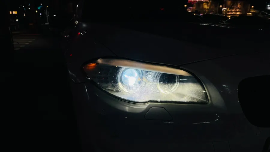 BMW 5 Series Xenon Lamp Upgrade: SolarLux D1S Review photo 2