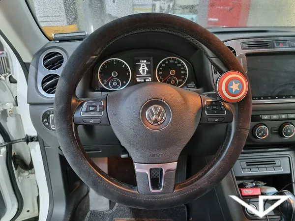 Volkswagen Tiguan interior customization - Volkswagen Tiguan Interior Customization Review photo 3