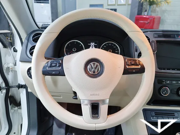 Volkswagen Tiguan interior customization - Volkswagen Tiguan Interior Customization Review photo 4