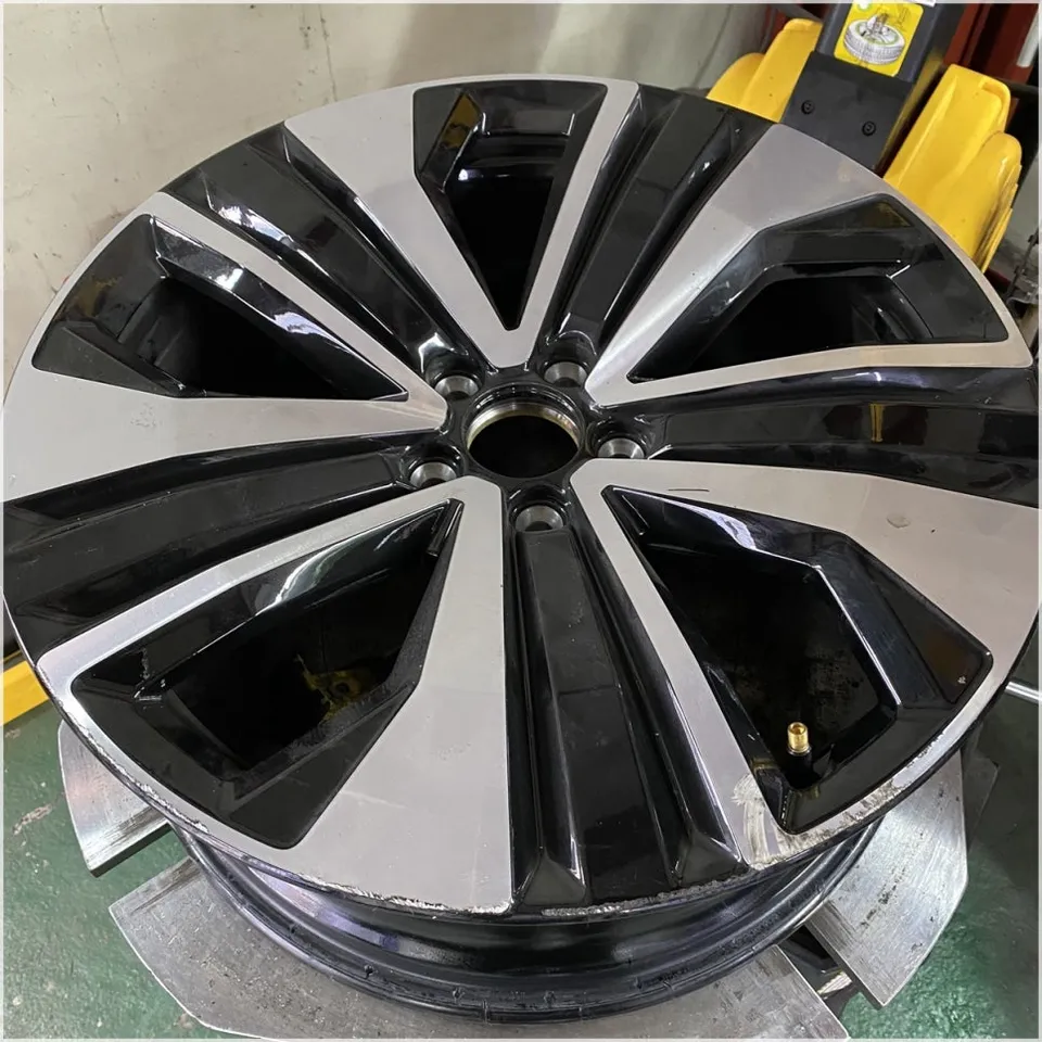 Volvo S60 wheel repair - Volvo S60 Wheel Repair Review: 3mm Deep Scratch Restoration photo 4