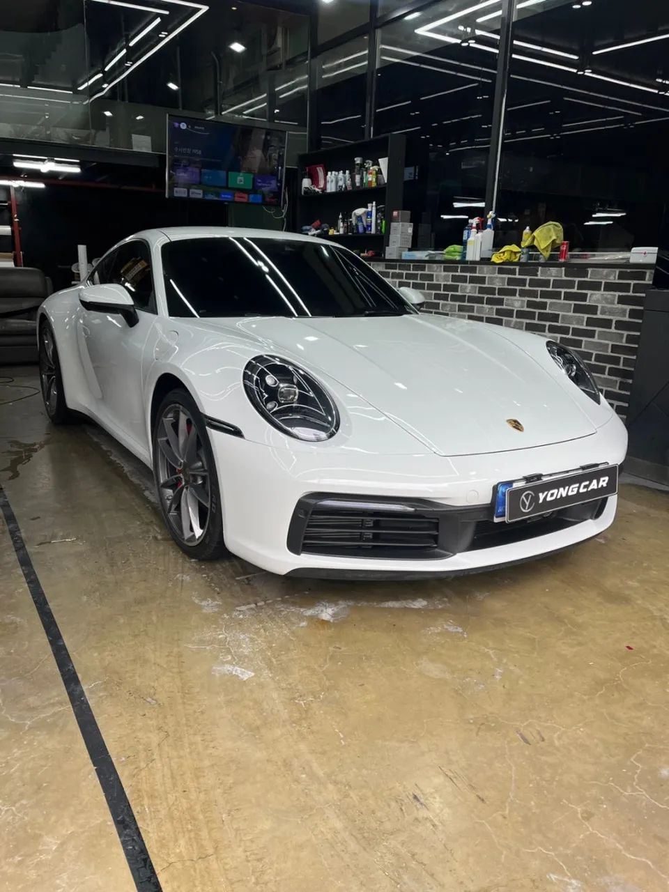 ポルシェ 911 カレラ カーラッピング事例|費用目安・仕上がり 施工写真 1-1